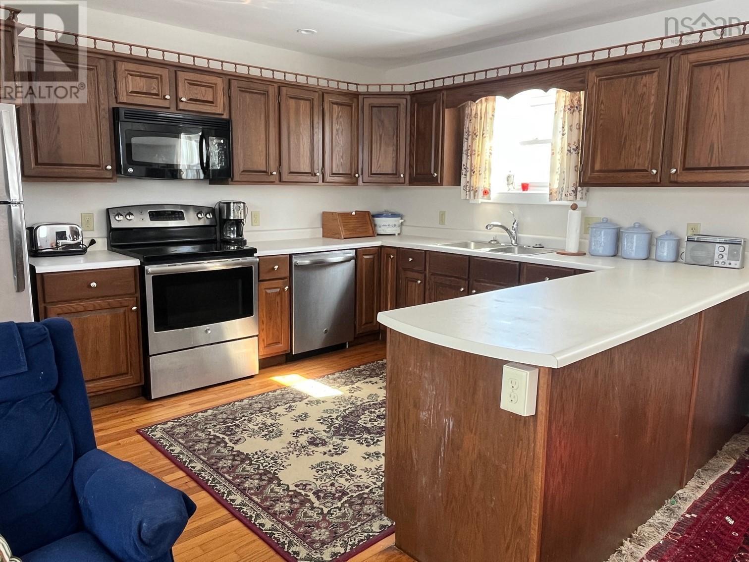 1865 Station Road Property Photo 8