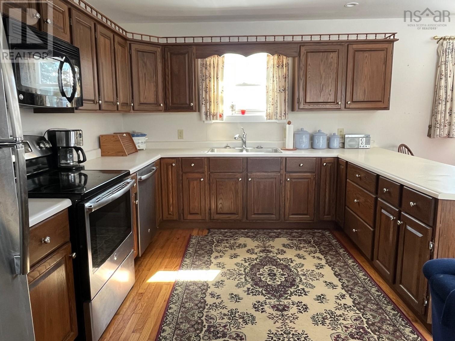 1865 Station Road Property Photo 9