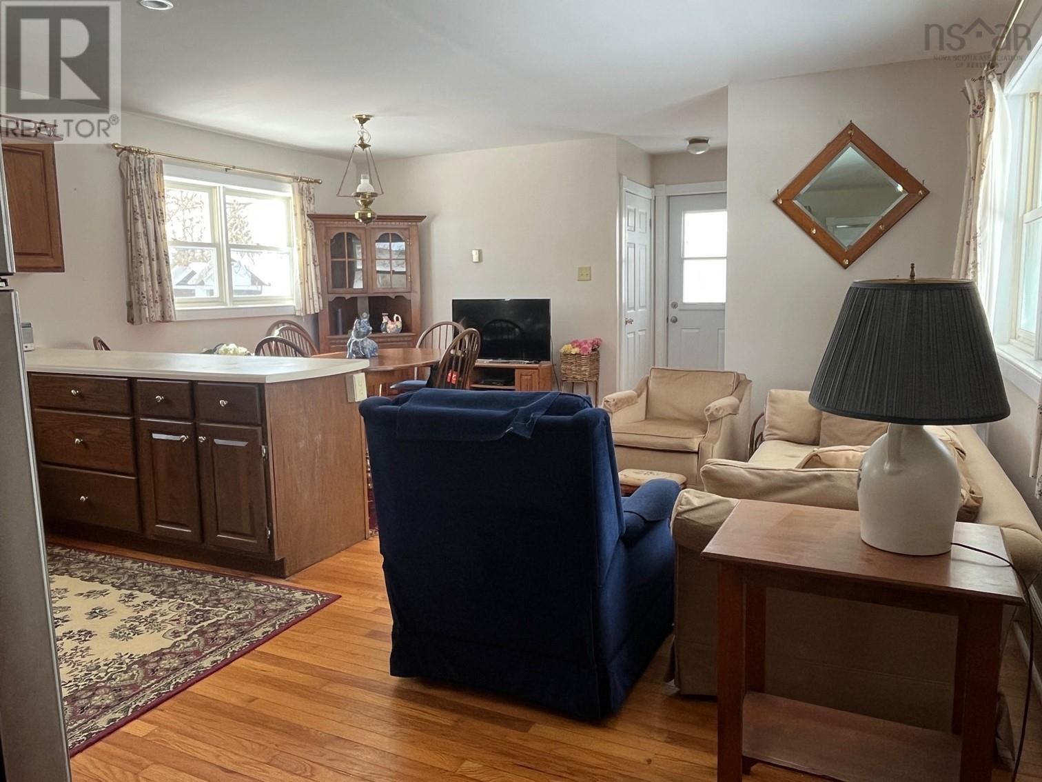 1865 Station Road Property Photo 10