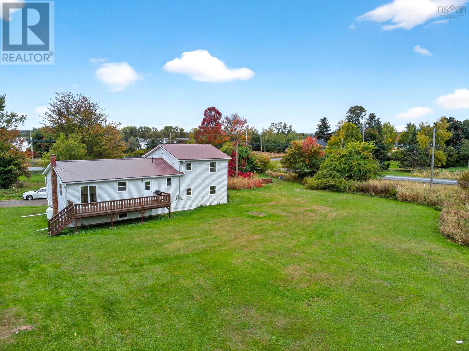 2447 Highway 376 Property Photo 11