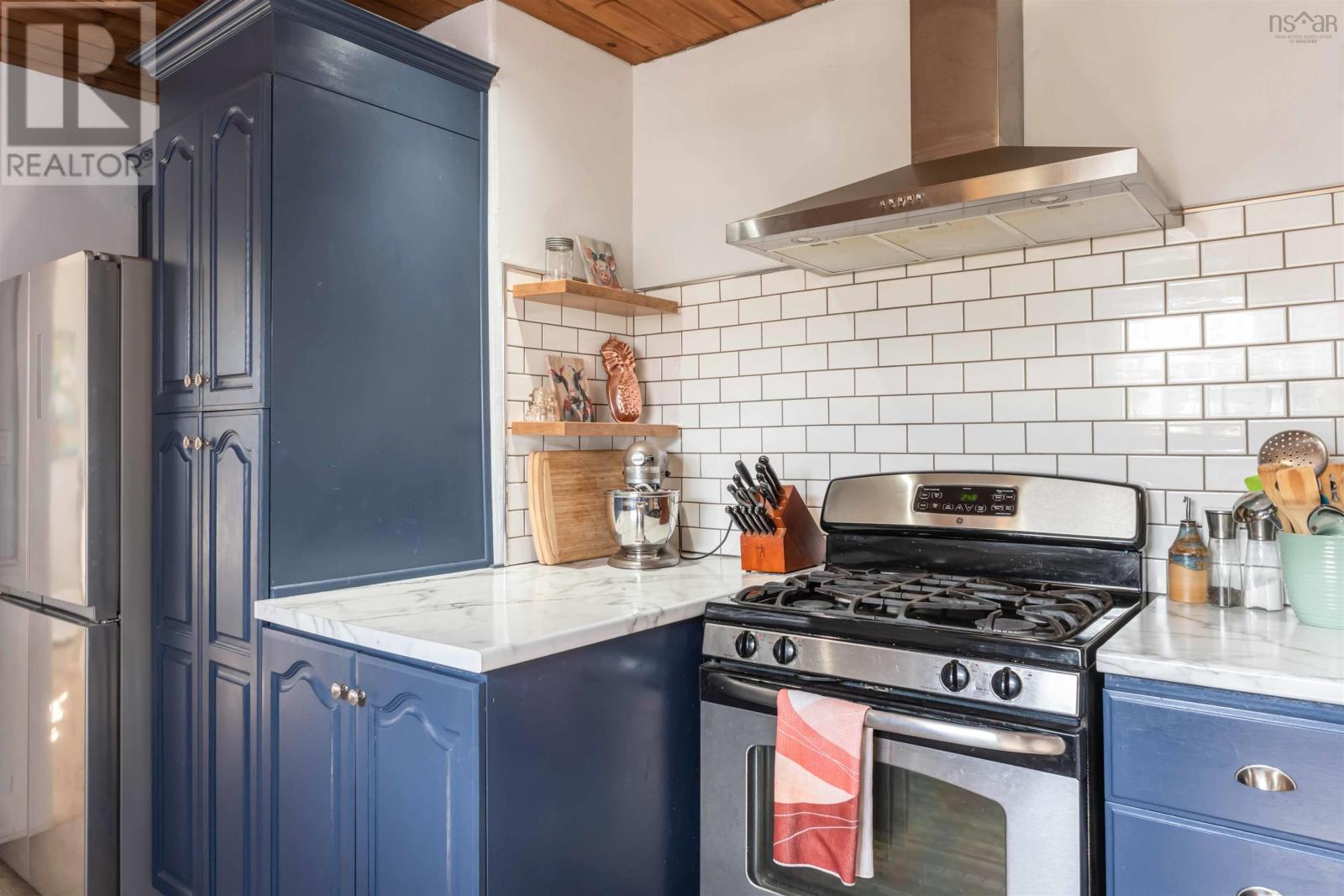 22 Washington Street Property Photo 12