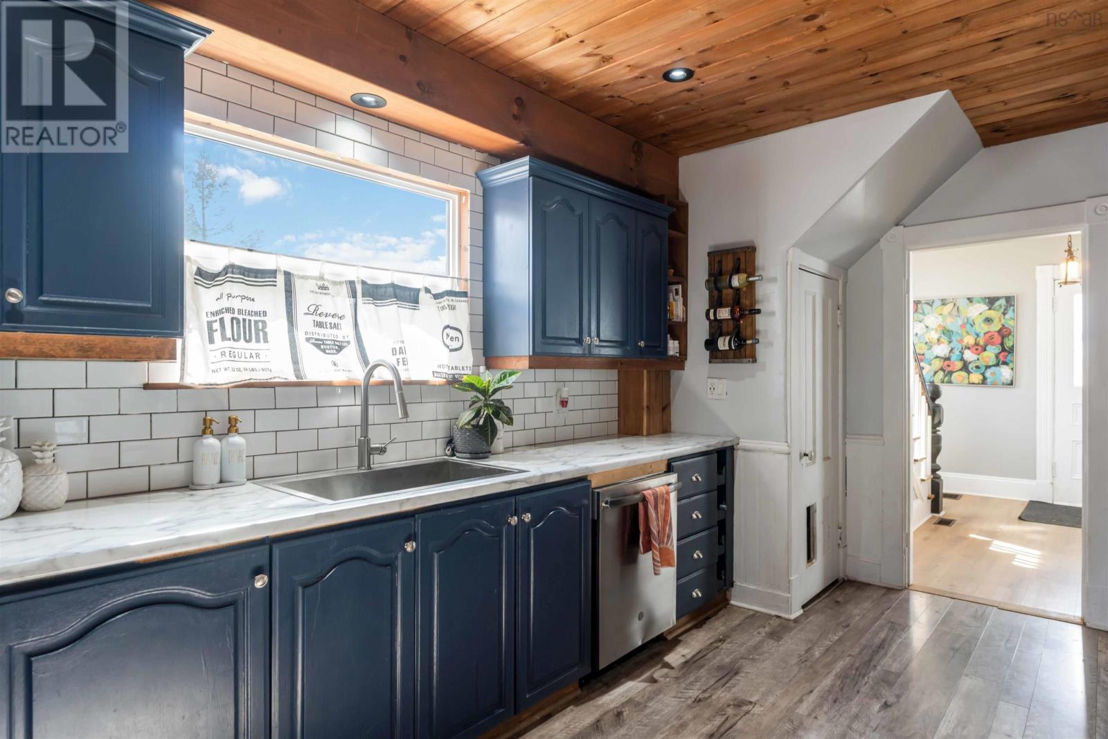22 Washington Street Property Photo 13