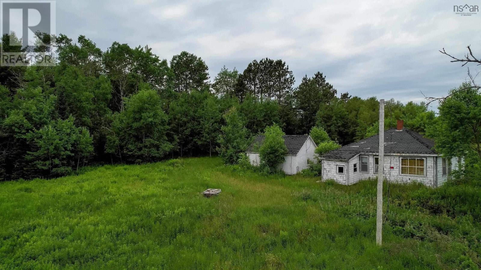 53 Mader Road Property Photo 6