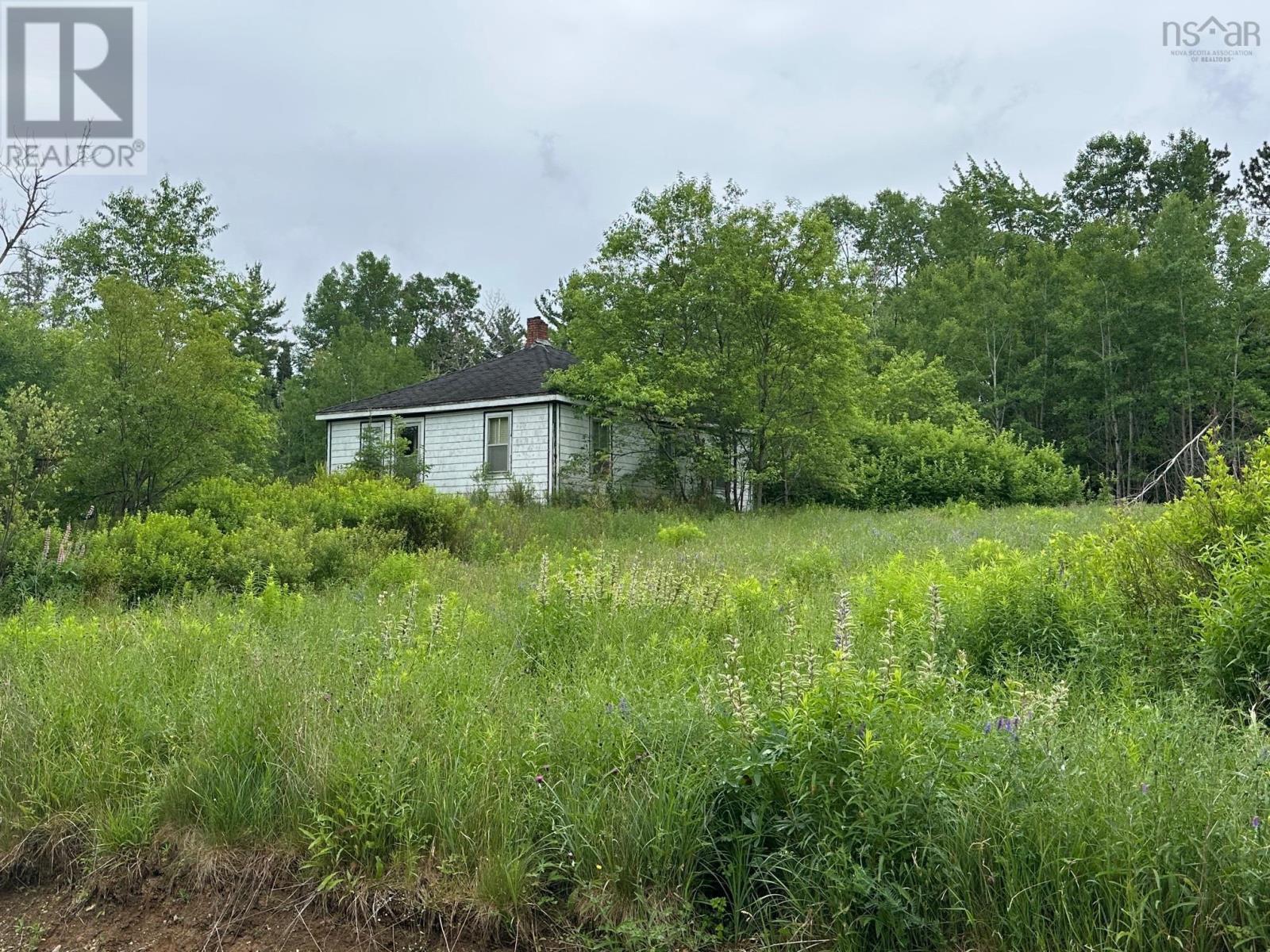 53 Mader Road Property Photo 7