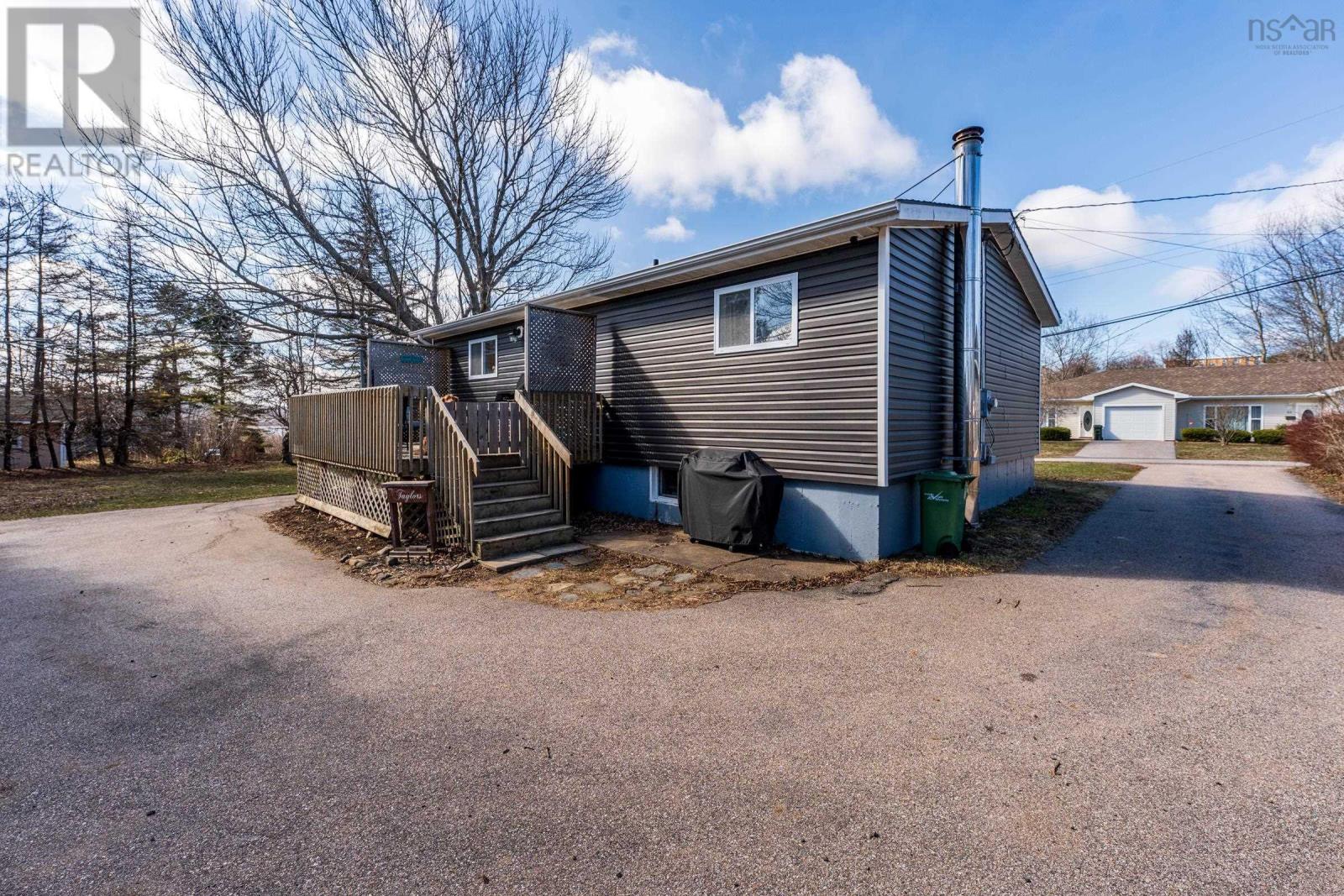 56 Second Avenue Property Photo 31