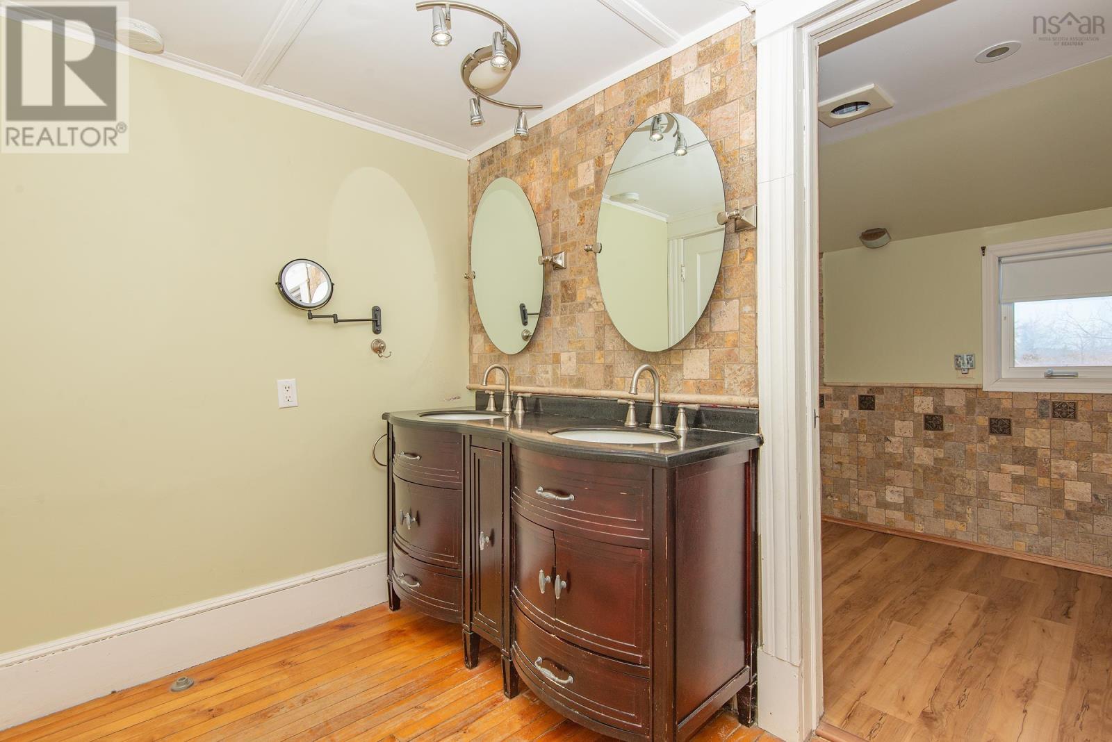 91 Townshipline Road Property Photo 17