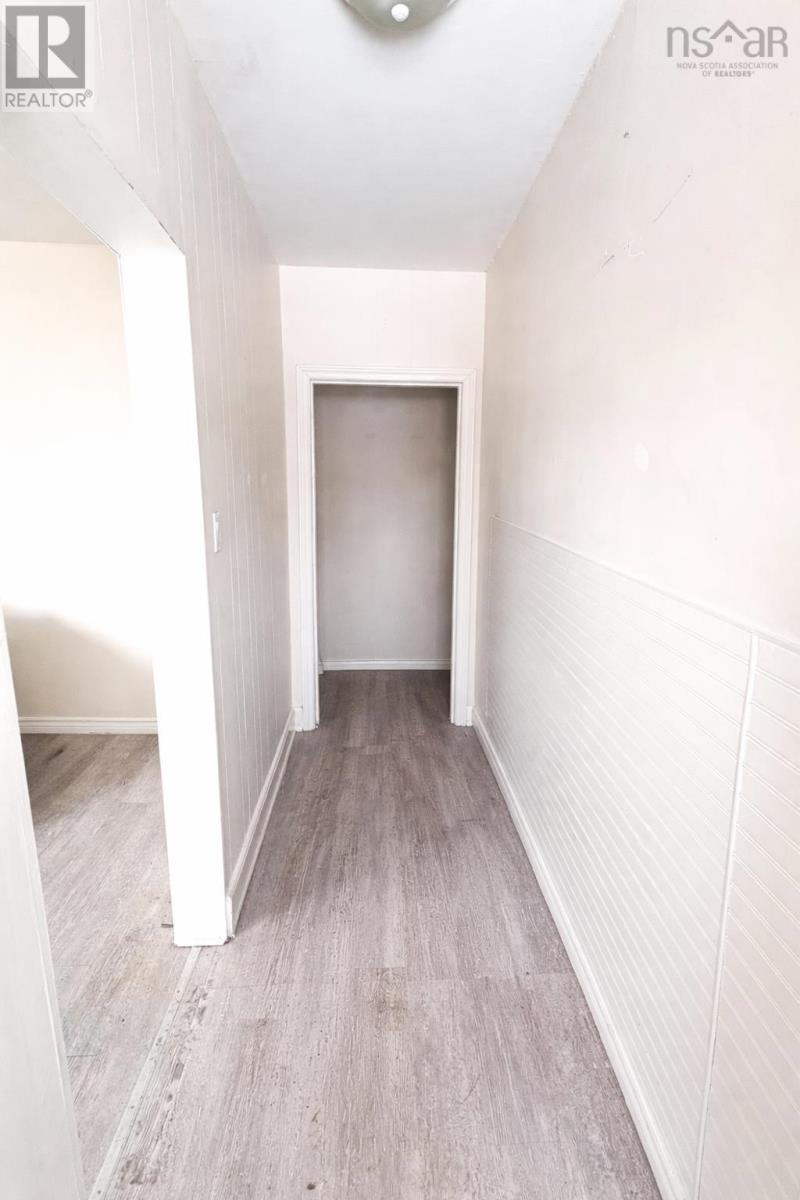 9 Burchell Street Property Photo 8