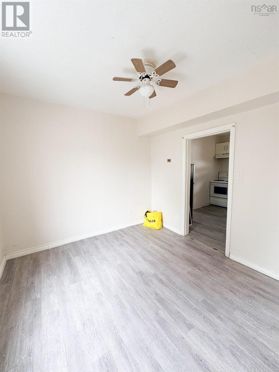 9 Burchell Street Property Photo 13