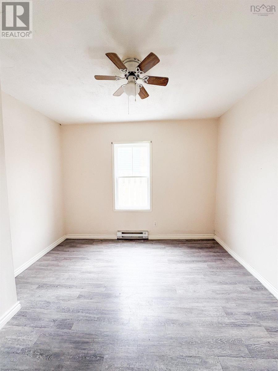 9 Burchell Street Property Photo 14