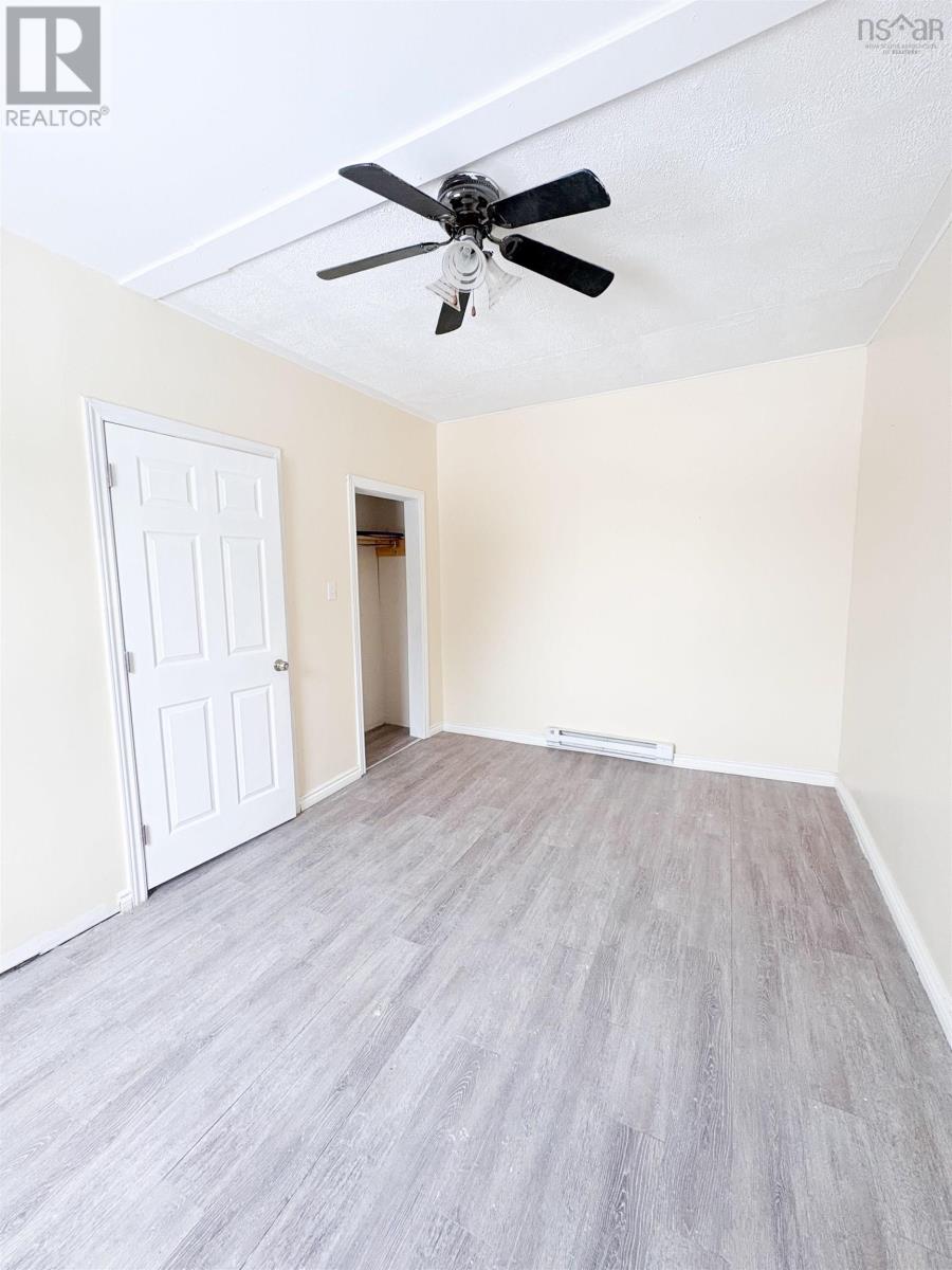 9 Burchell Street Property Photo 16