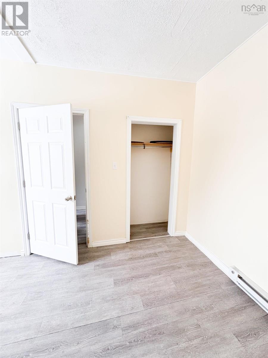 9 Burchell Street Property Photo 17