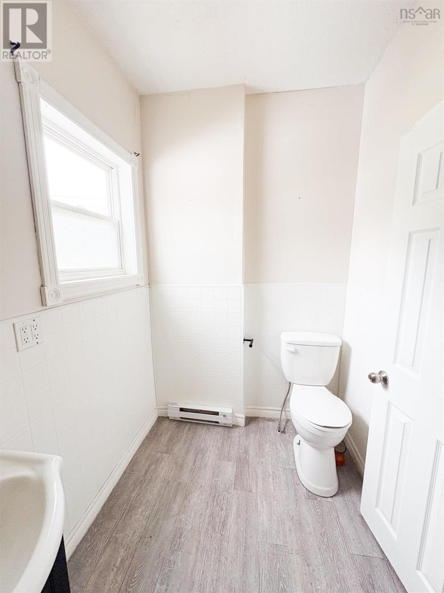 9 Burchell Street Property Photo 19