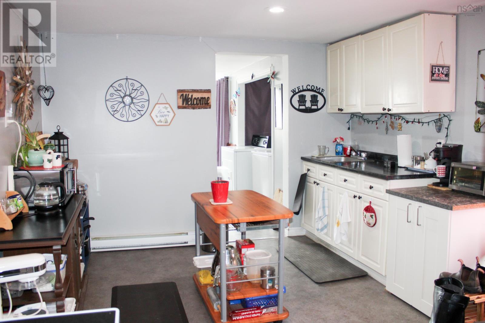 9 Burchell Street Property Photo 25