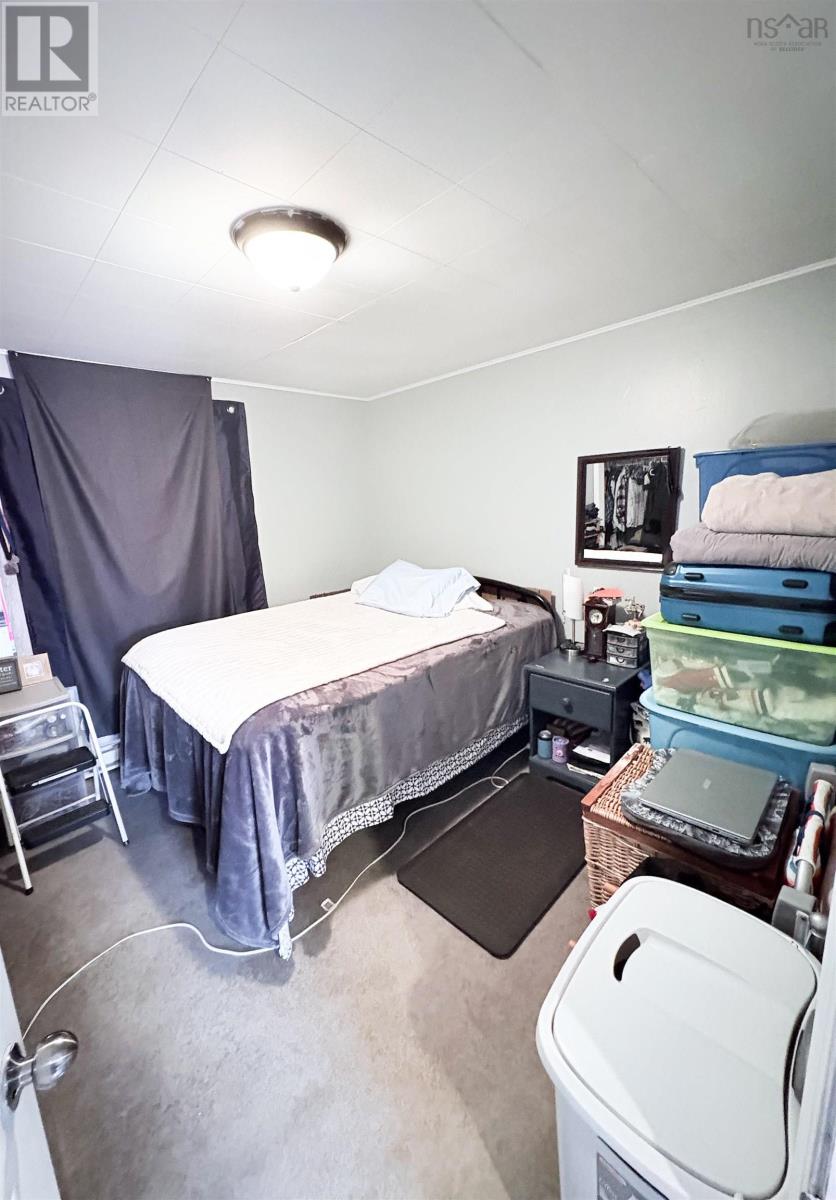 9 Burchell Street Property Photo 32