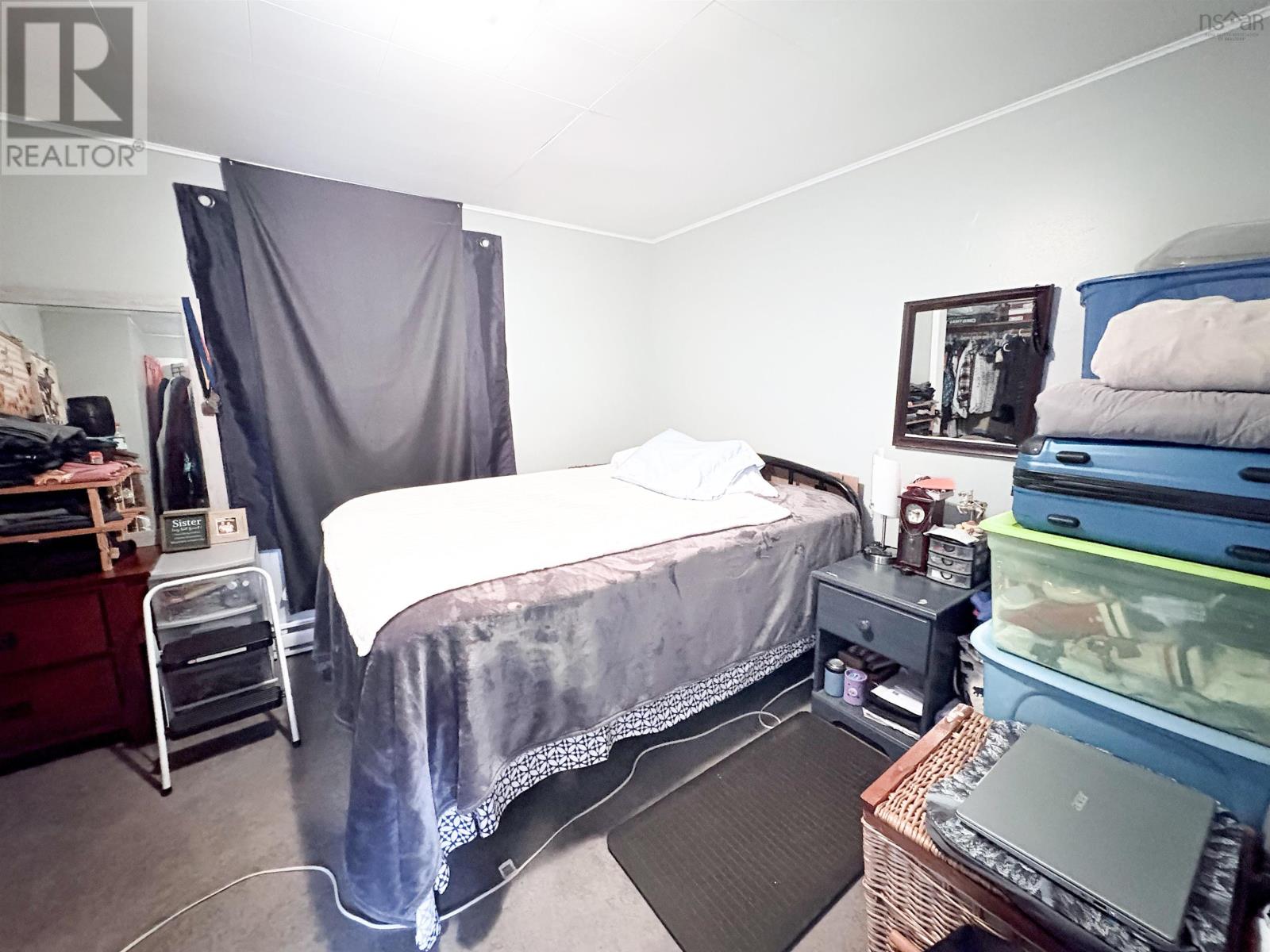 9 Burchell Street Property Photo 33