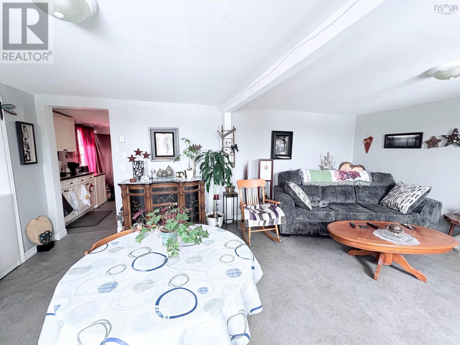 9 Burchell Street Property Photo 35