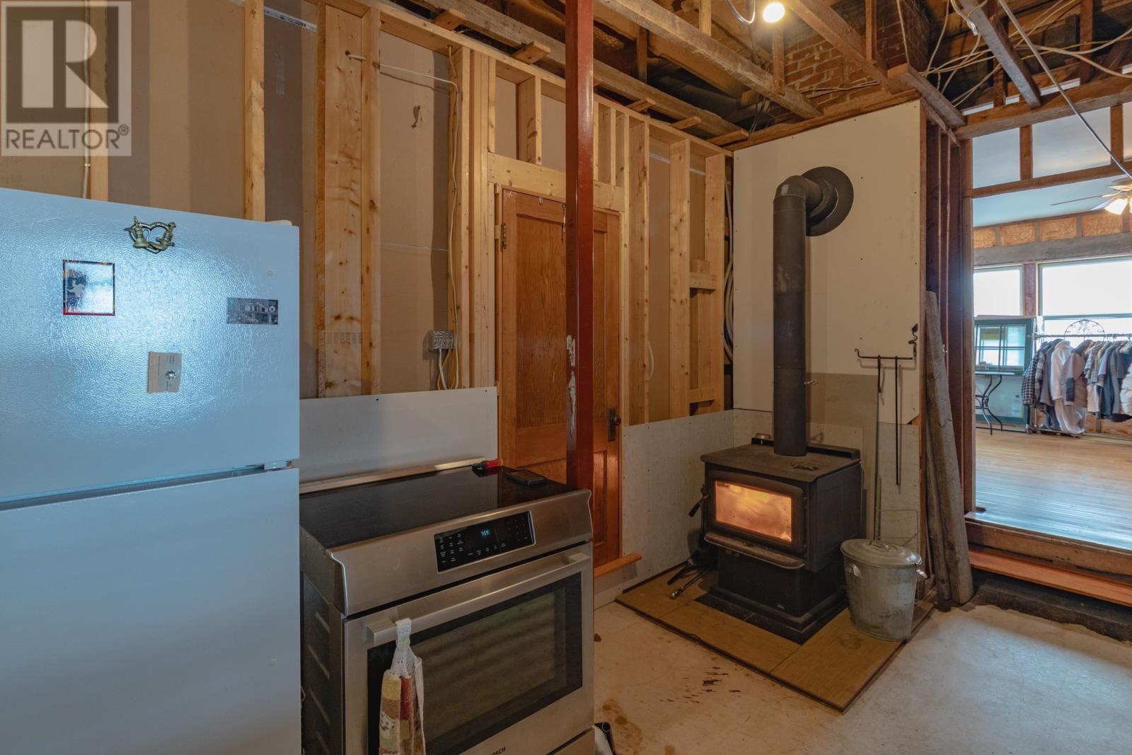 298 Granville Street Property Photo 28