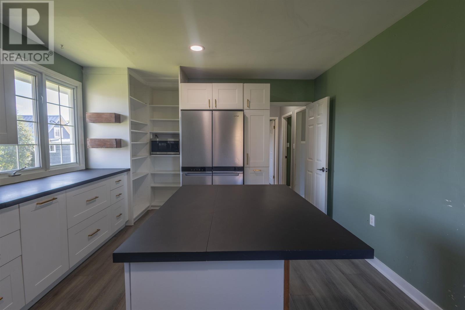 20422 Trans Canada Highway Property Photo 5