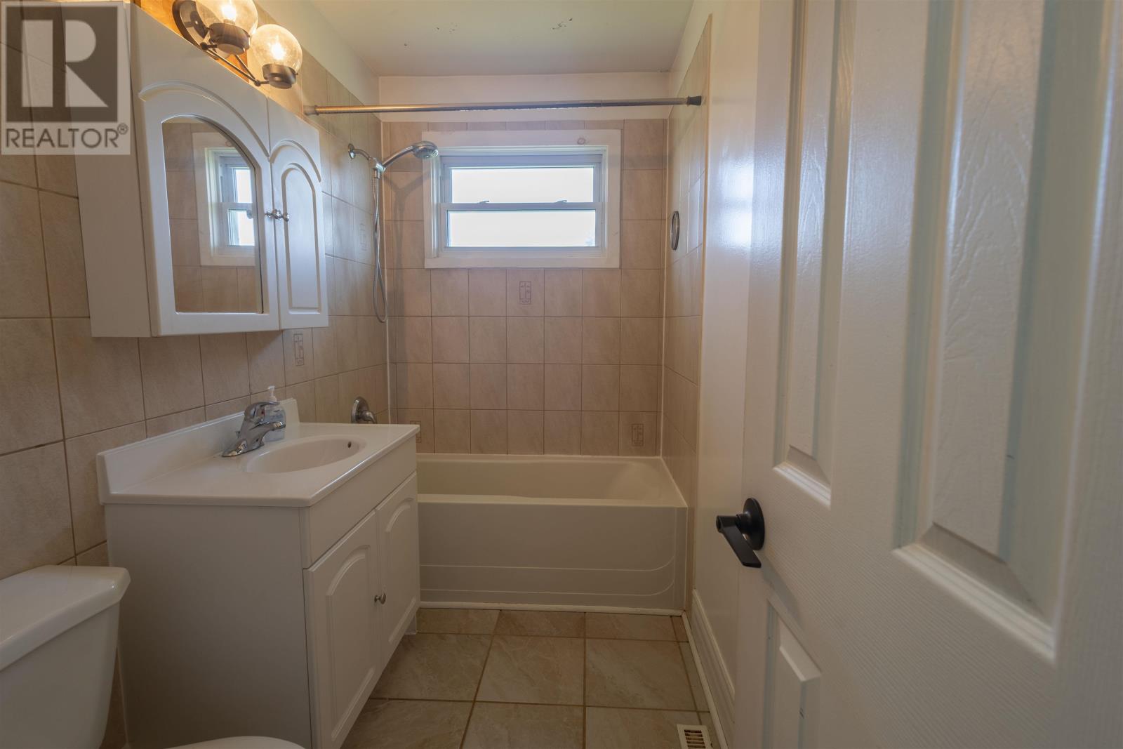 20422 Trans Canada Highway Property Photo 8