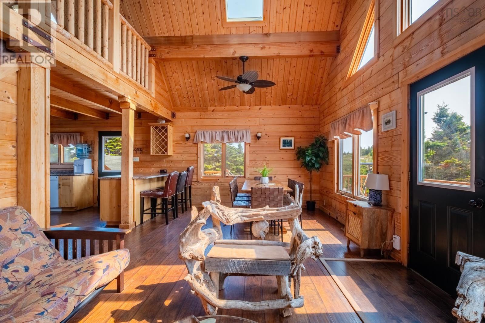 8 Simmons Island Property Photo 9