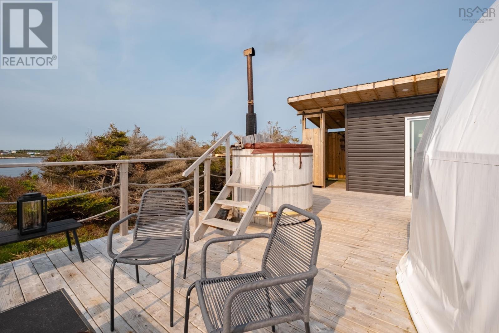 8 Simmons Island Property Photo 38