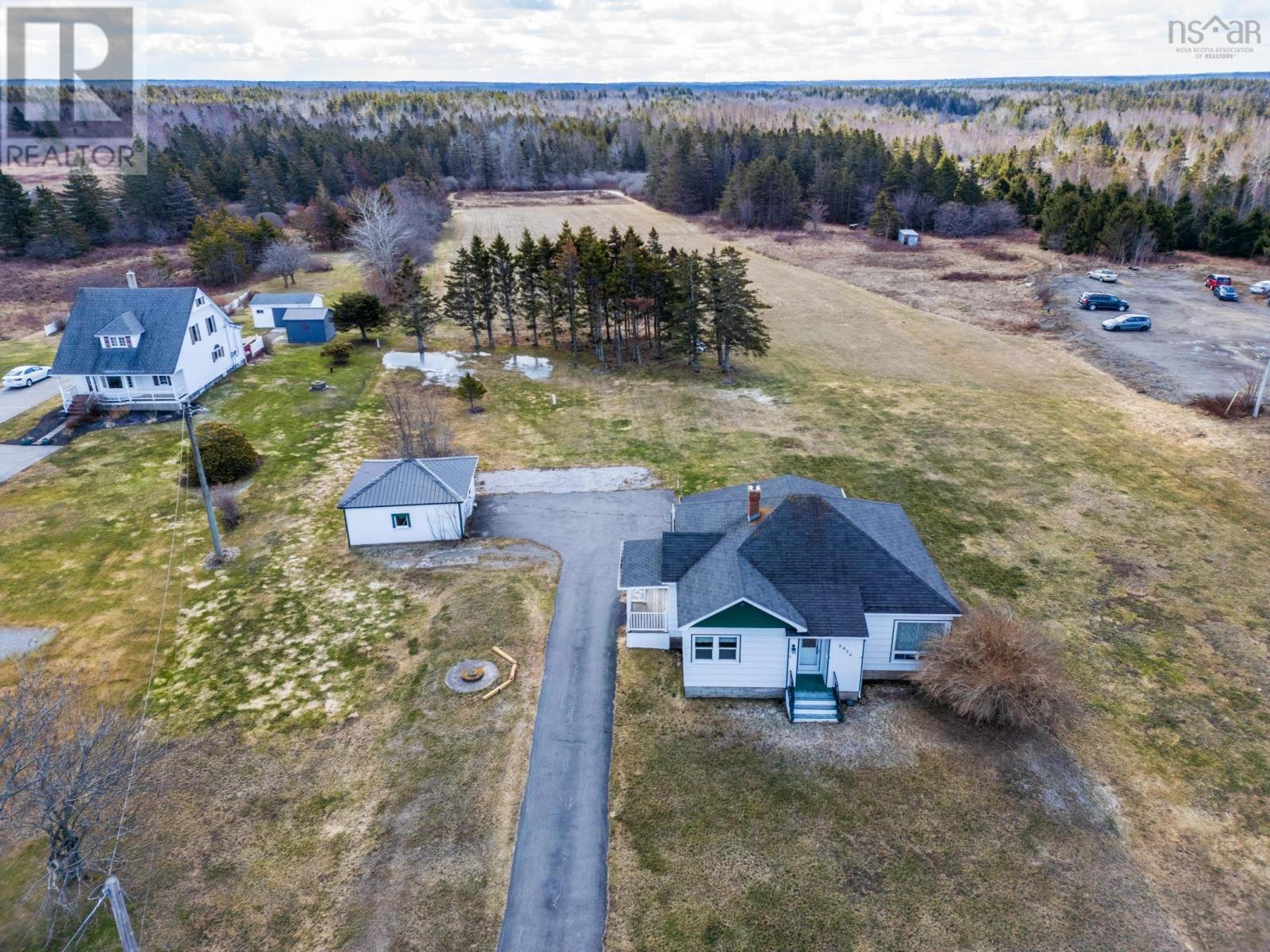 3654 Highway 1 Property Photo 1