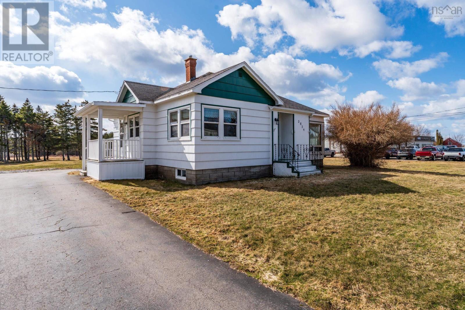 3654 Highway 1 Property Photo 4