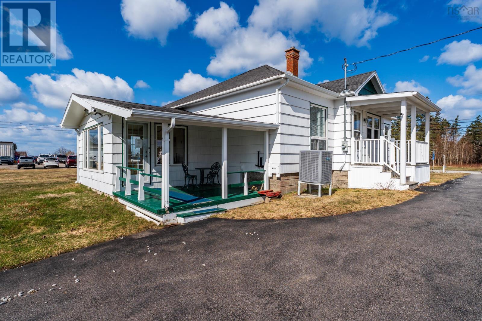 3654 Highway 1 Property Photo 5