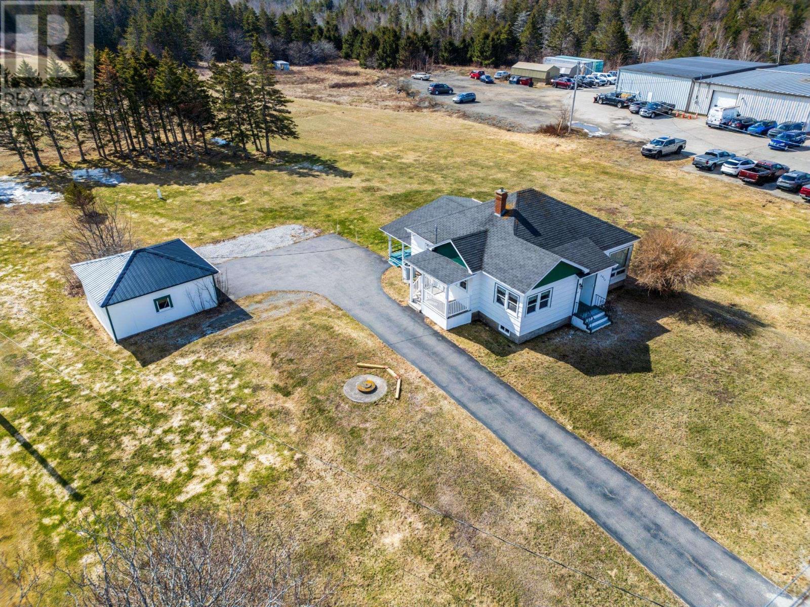 3654 Highway 1 Property Photo 6