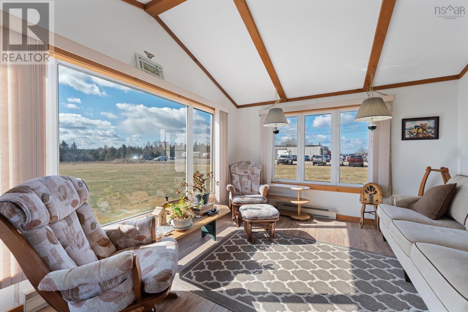3654 Highway 1 Property Photo 10