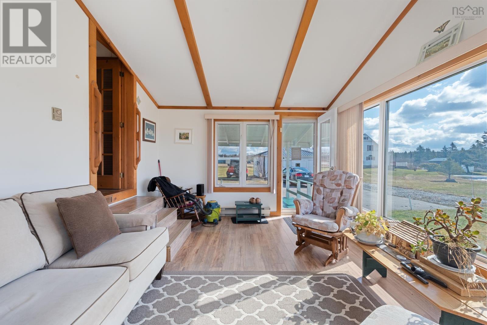 3654 Highway 1 Property Photo 11