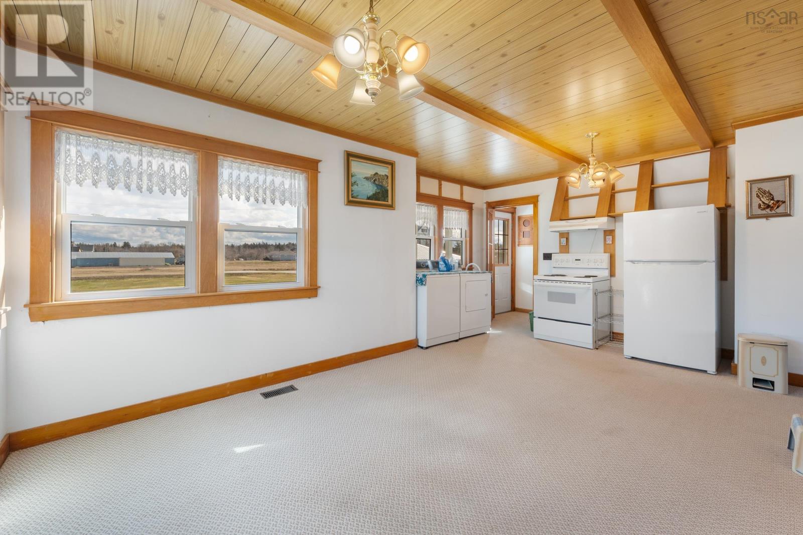 3654 Highway 1 Property Photo 18