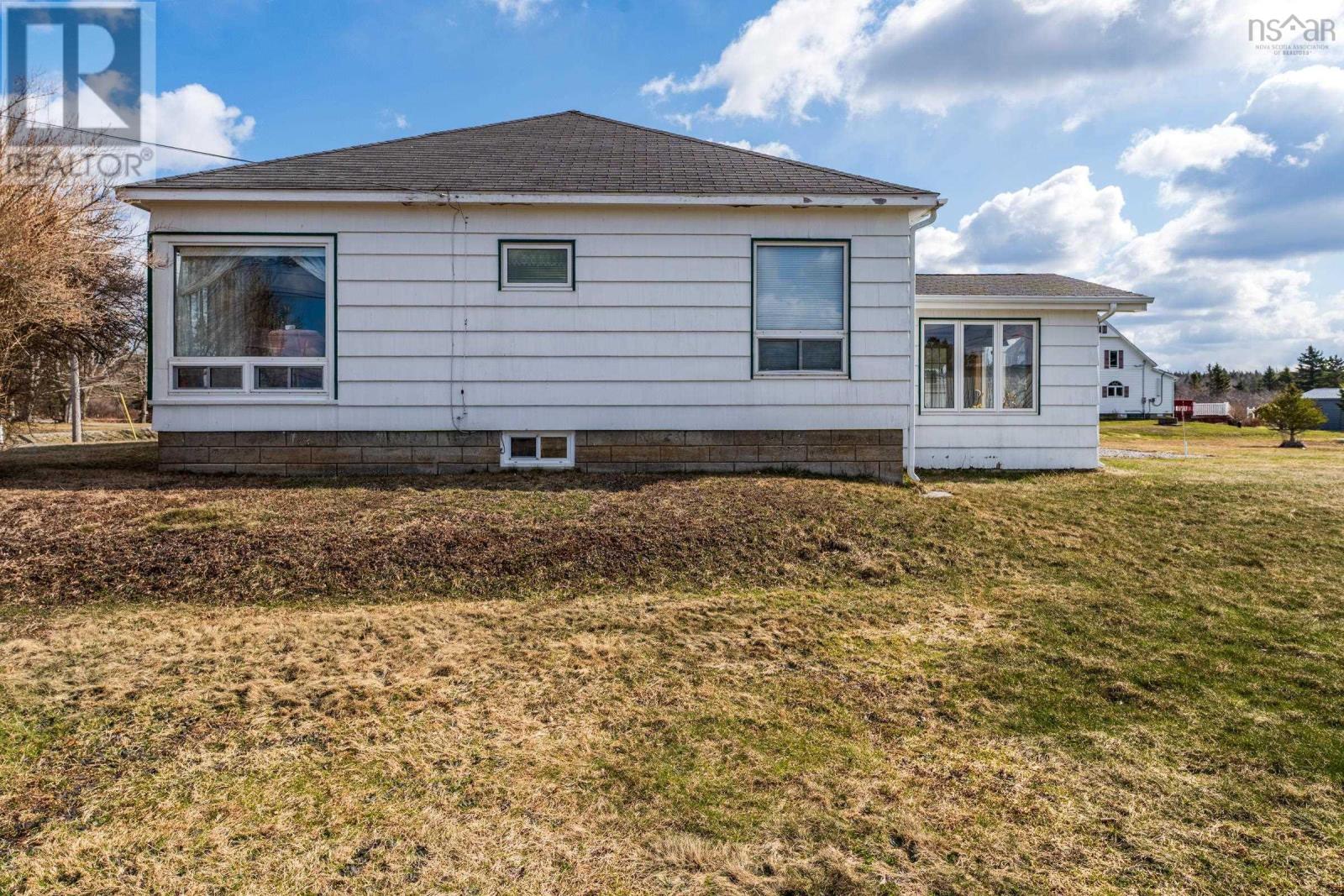 3654 Highway 1 Property Photo 37
