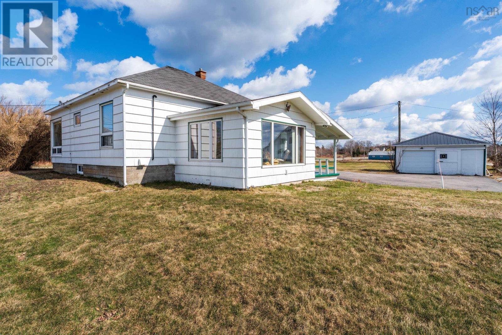 3654 Highway 1 Property Photo 38