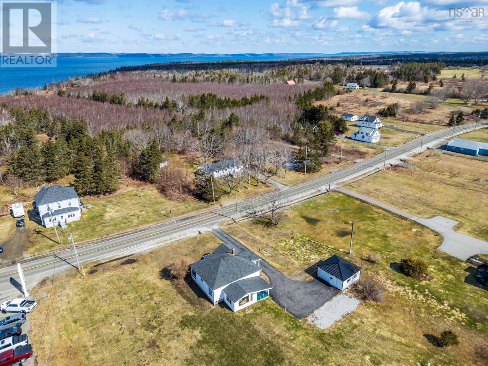 3654 Highway 1 Property Photo 44