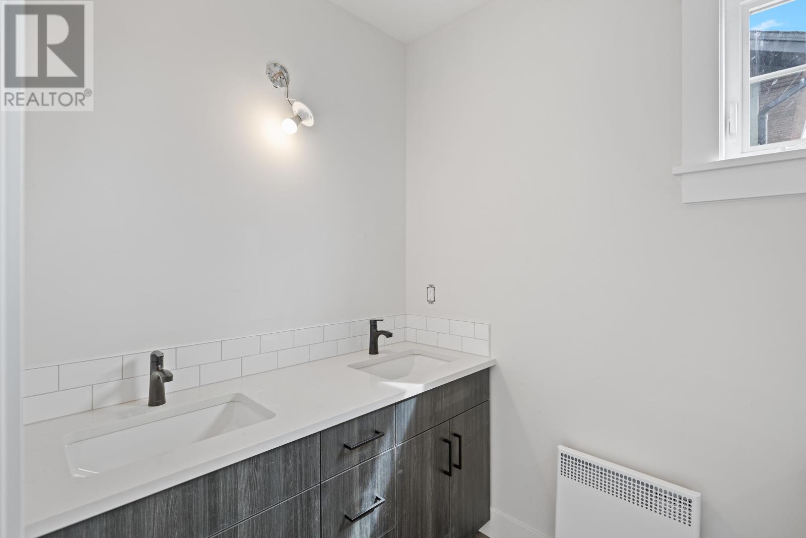 56 Alice Avenue Property Photo 22