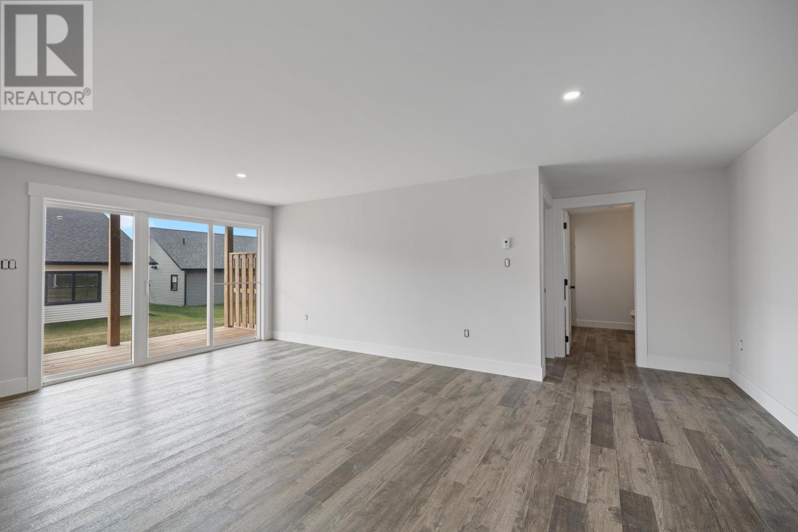 56 Alice Avenue Property Photo 28