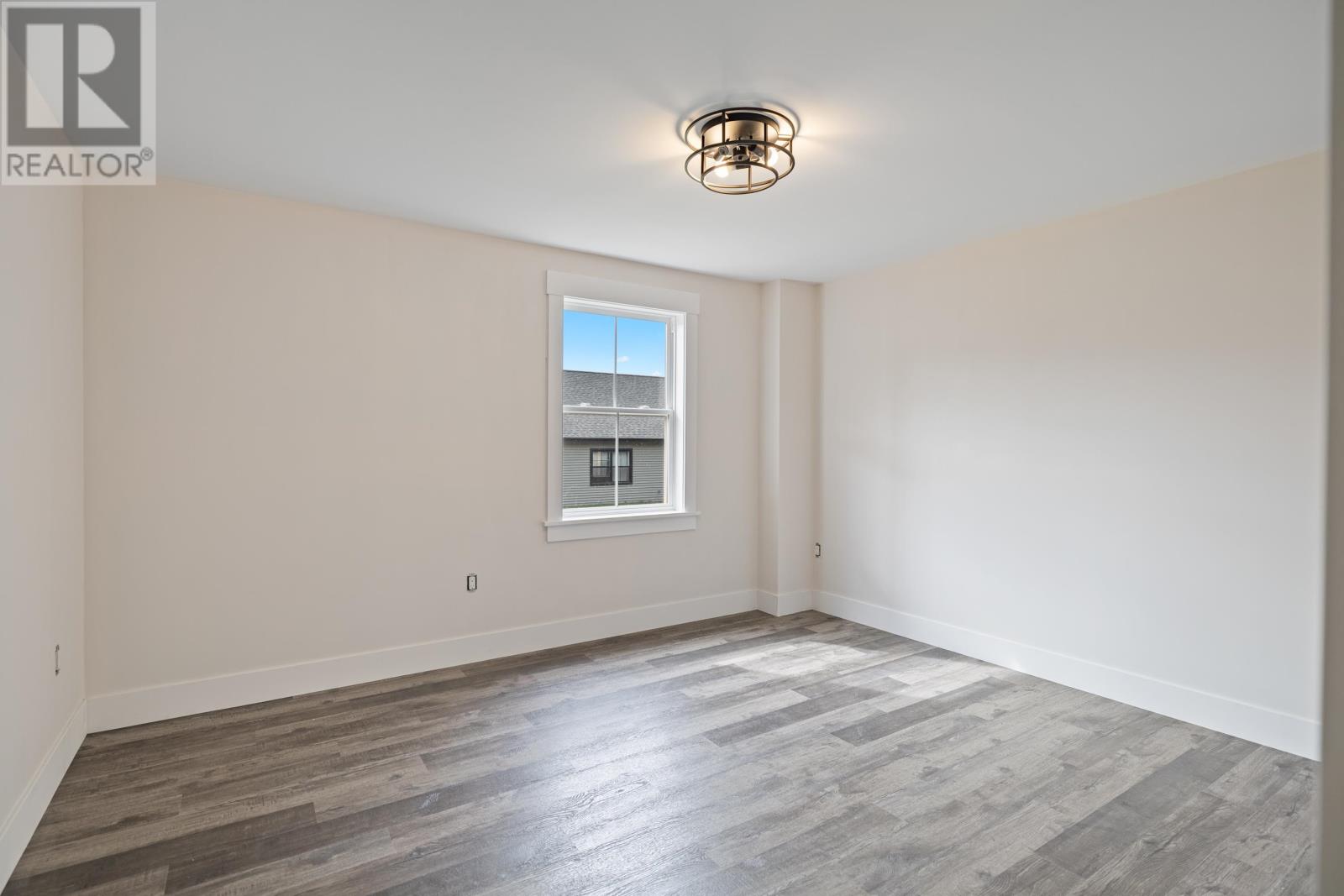 56 Alice Avenue Property Photo 33