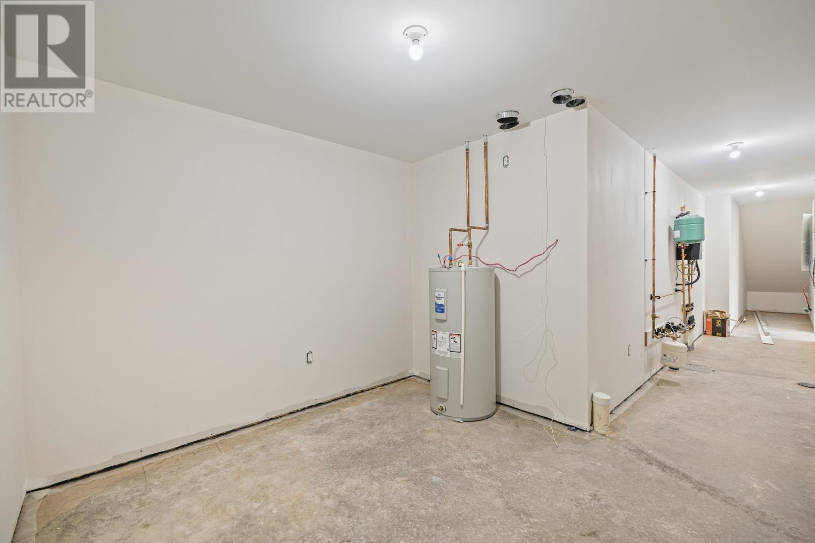 56 Alice Avenue Property Photo 36