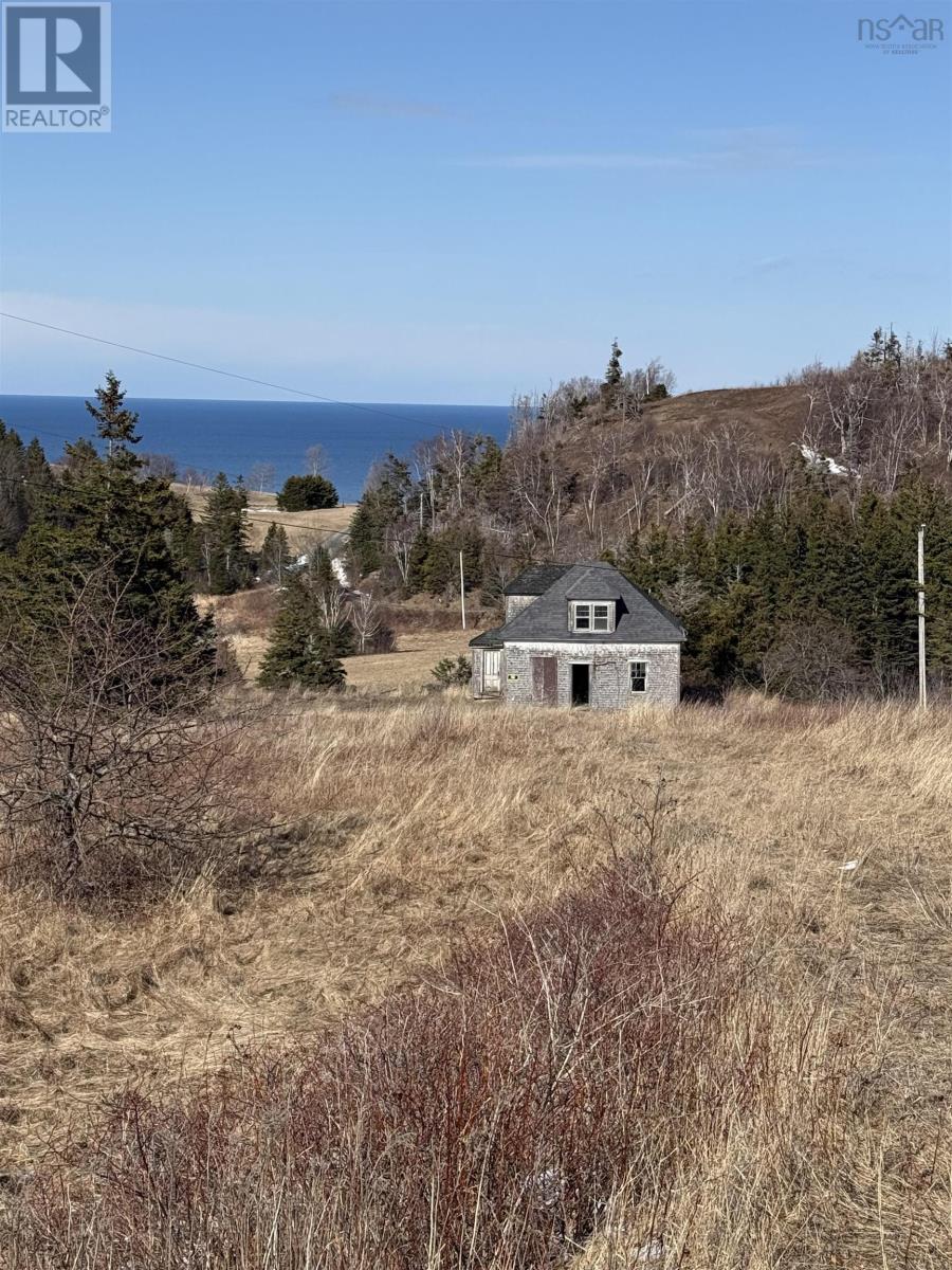 6756 Highway 7 Property Photo 1