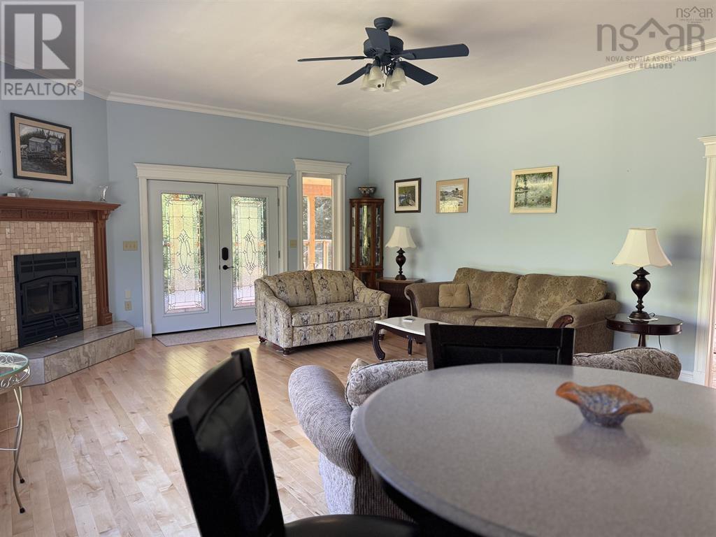 590 Gilberts Lane Property Photo 15
