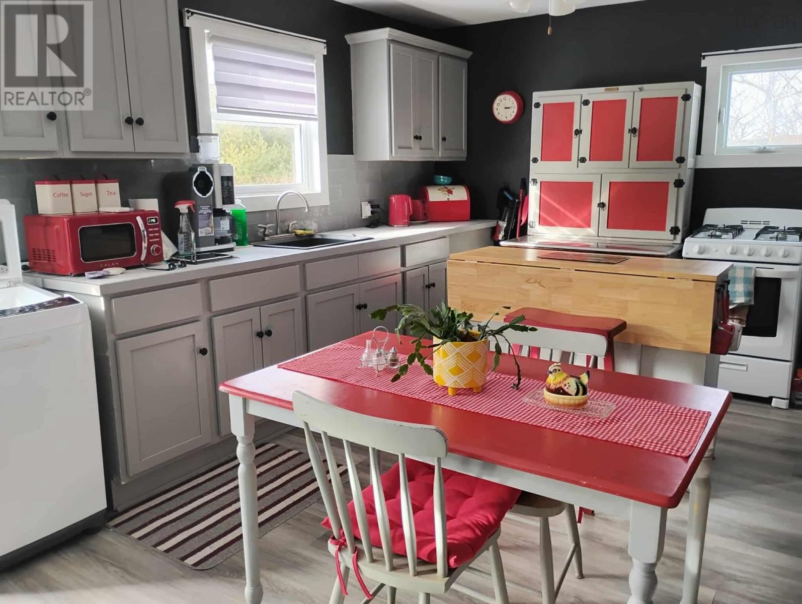 1308 Cape D'or Road Property Photo 6