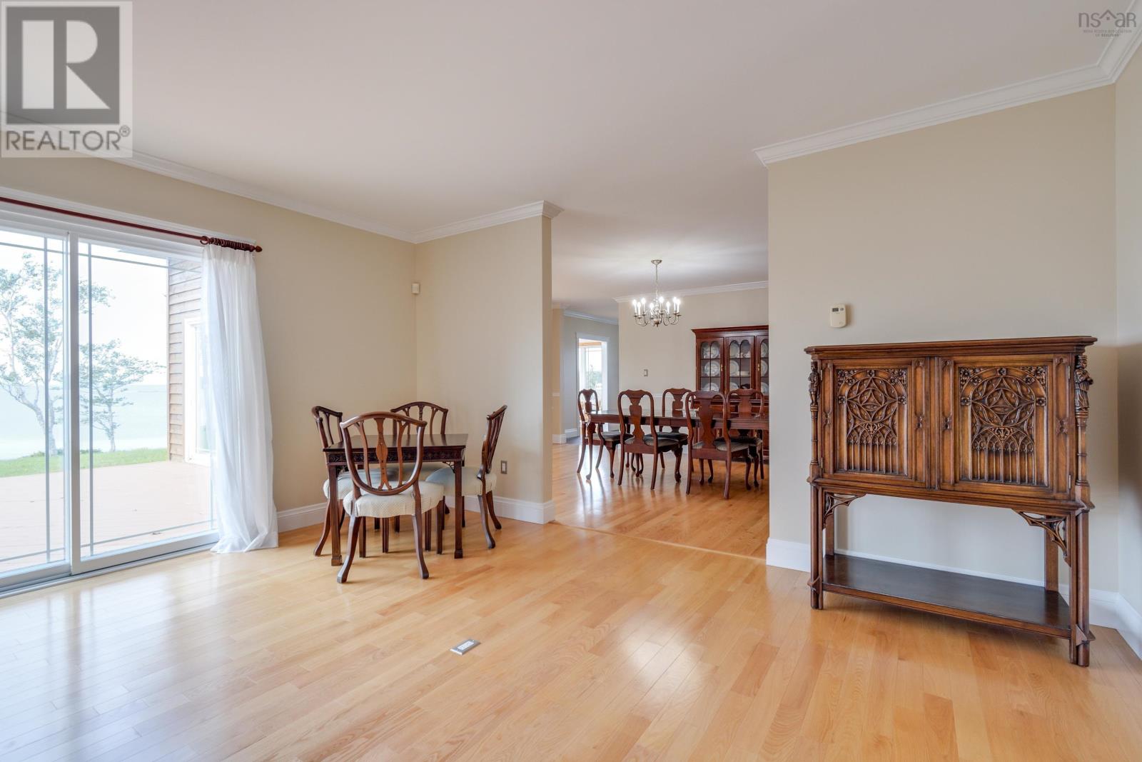 485&489 Maple Drive Property Photo 12
