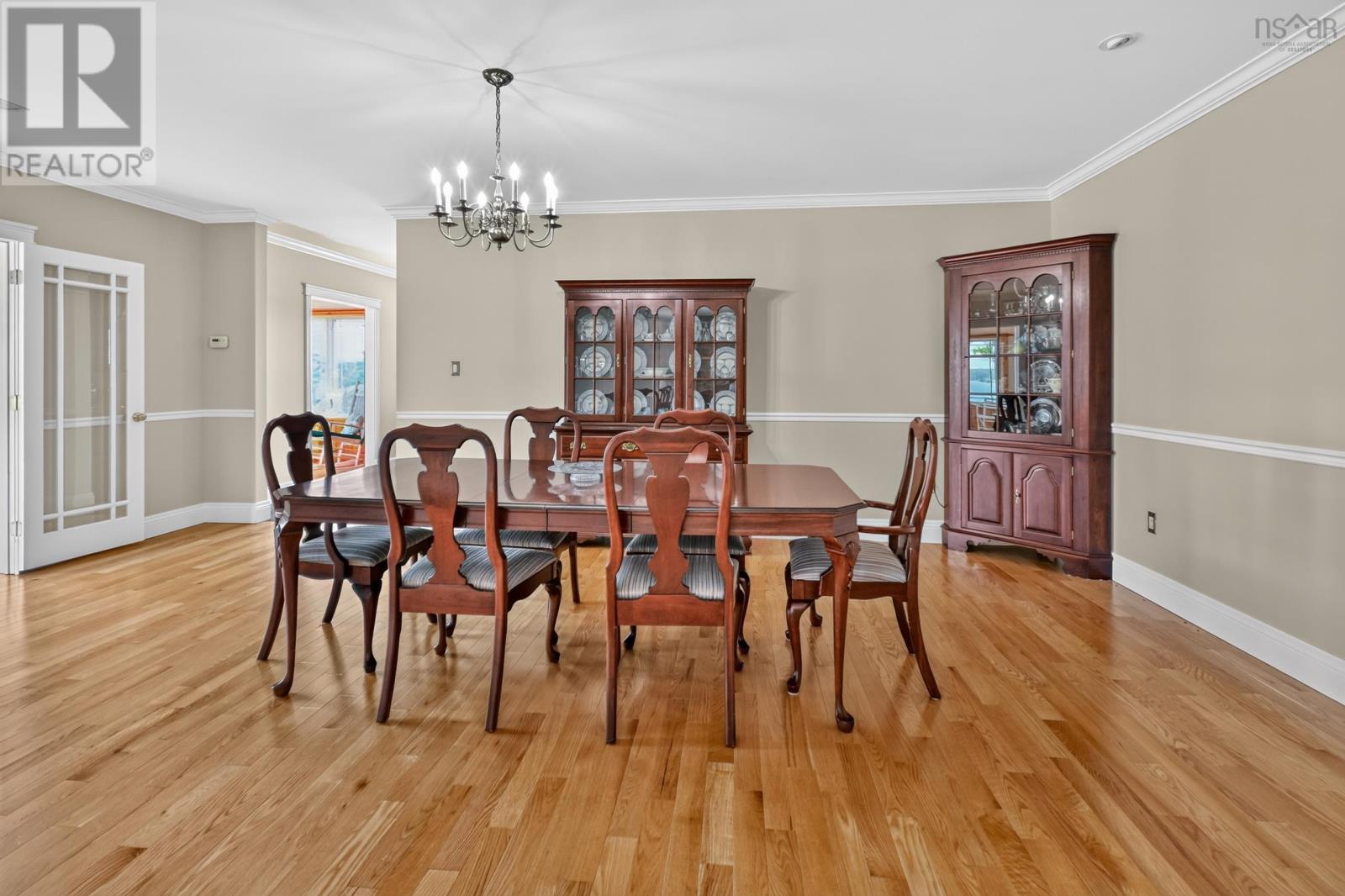 485&489 Maple Drive Property Photo 13