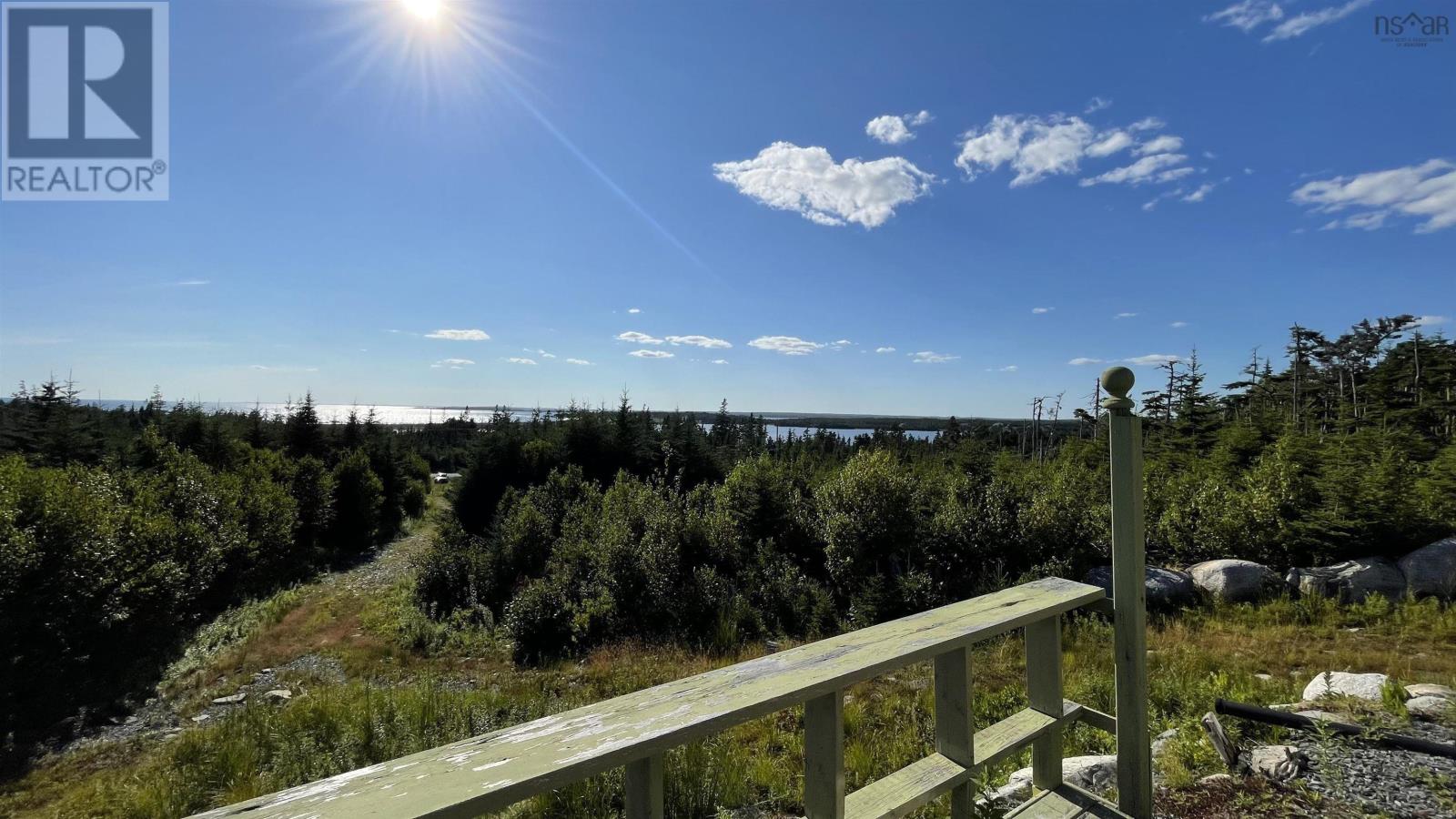 3139 Ostrea Lake Road Property Photo 4