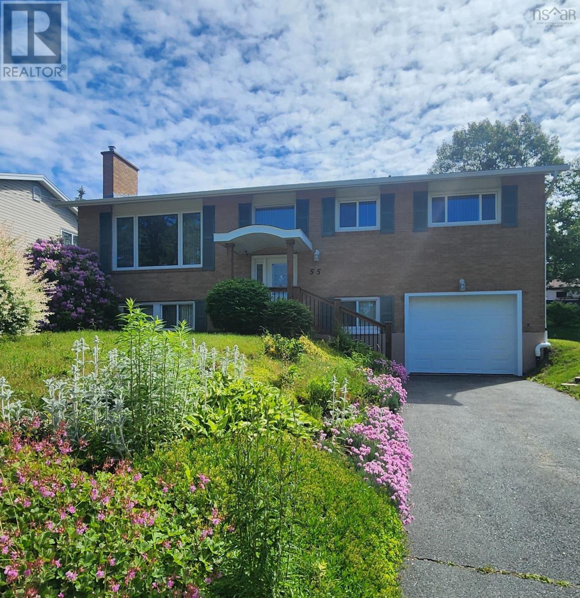 55 Oakmount Drive Property Photo 1