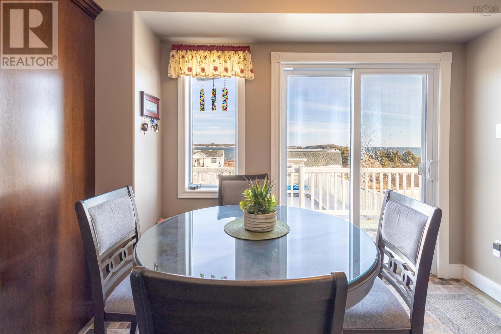 16 Seaview Lane Property Photo 4