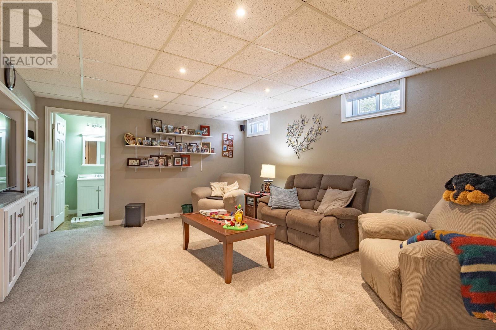 16 Seaview Lane Property Photo 13