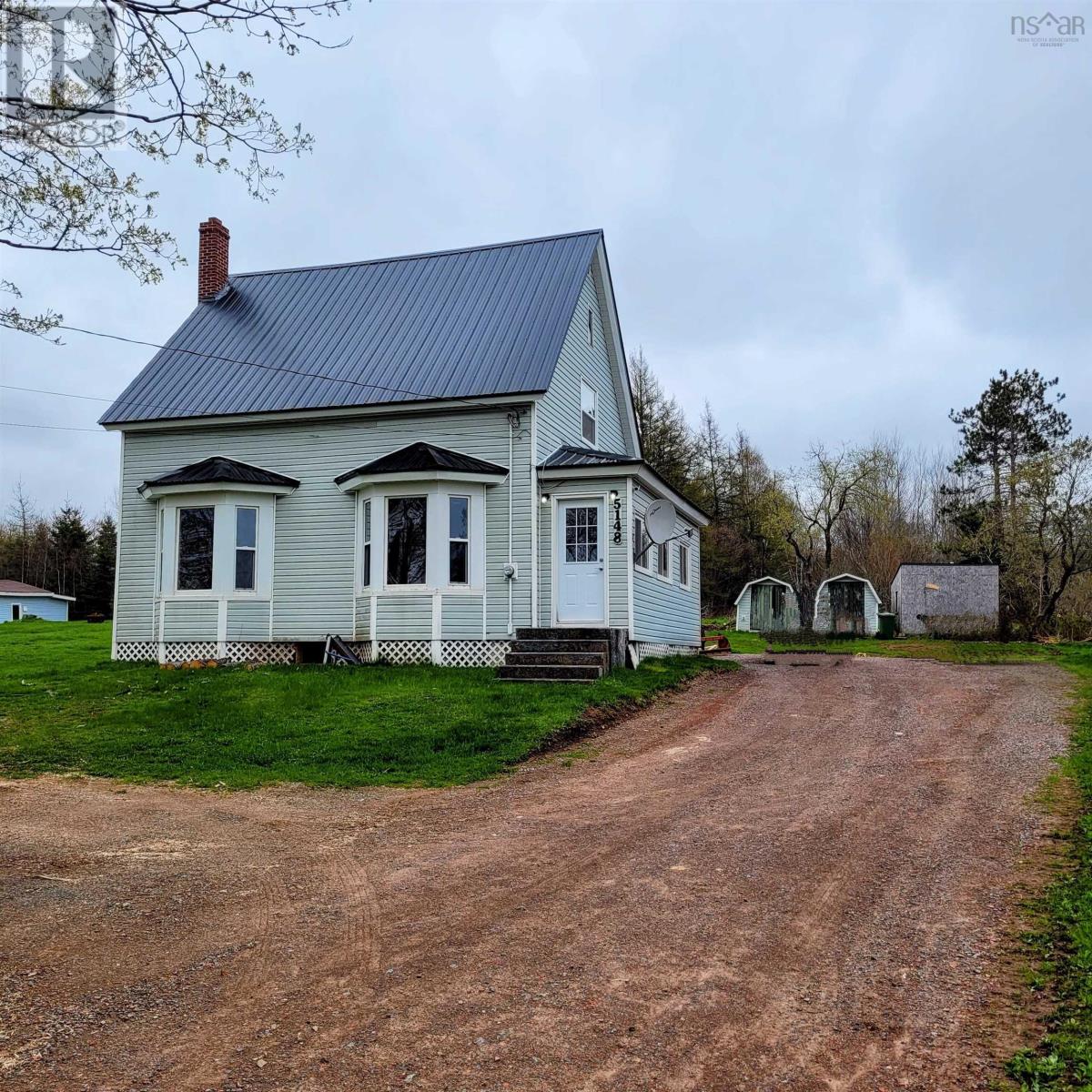 5148 Boars Back Road Property Photo 1