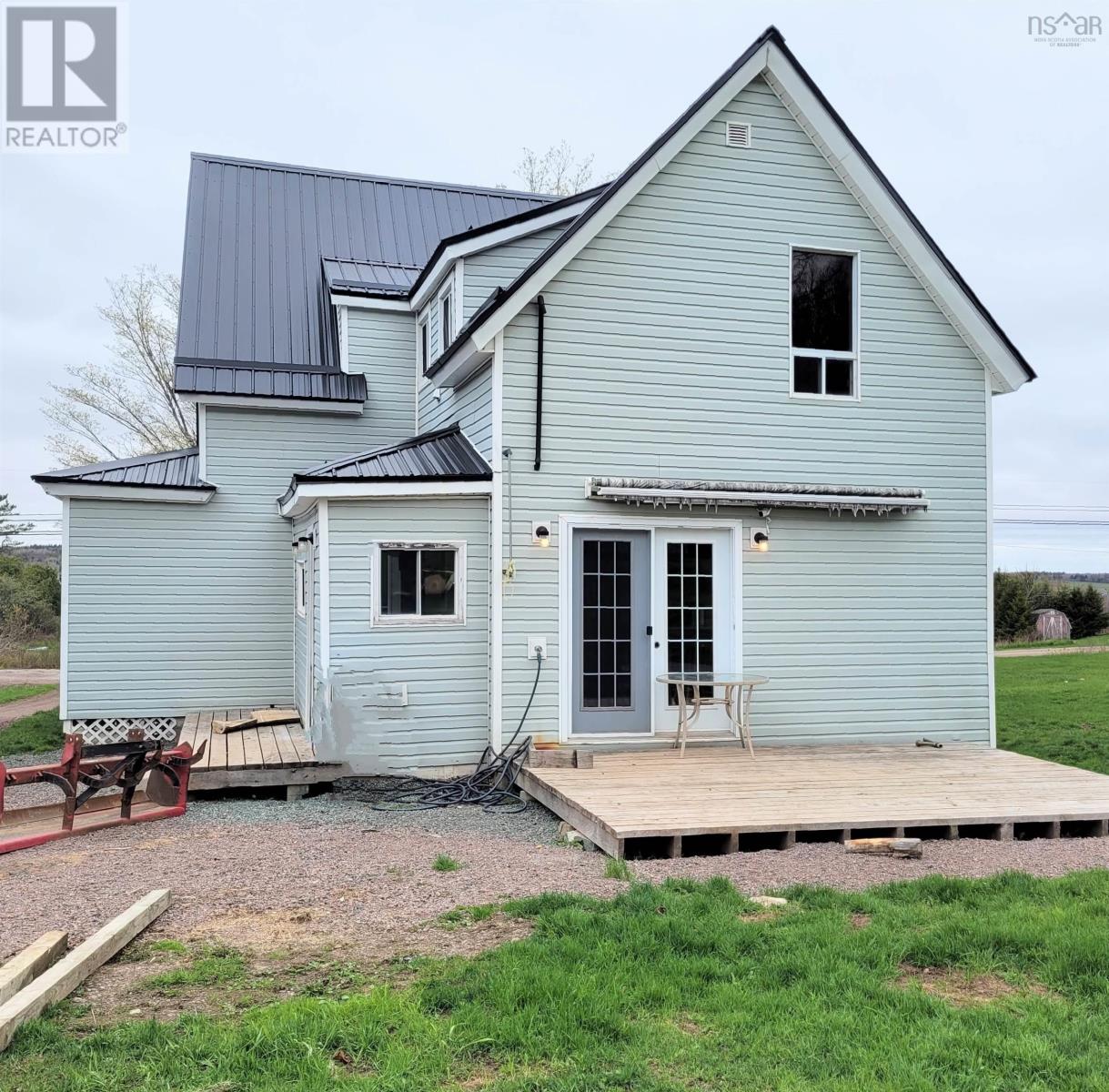 5148 Boars Back Road Property Photo 4